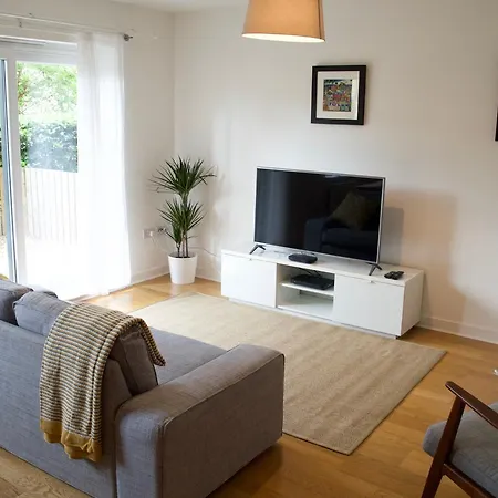 Modern Flat Near Leiths Shore Edimburgo