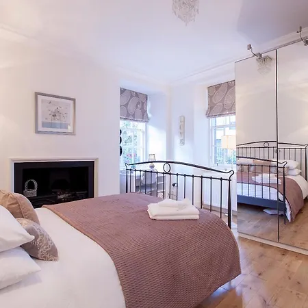 Central Cosy For 6 In