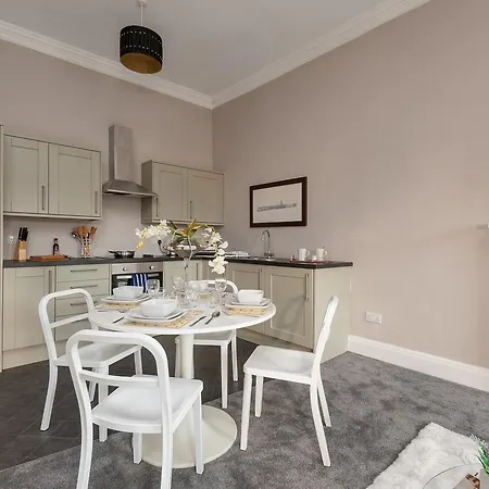 Apartament Cornerstone