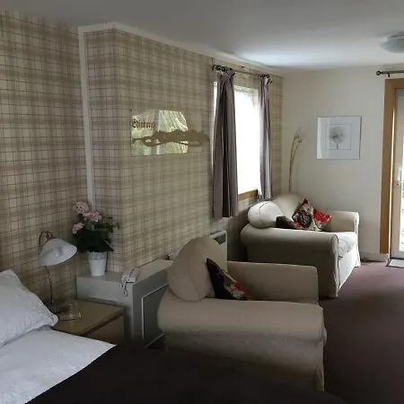 Ingleneuk Oda ve Kahvaltı 3*