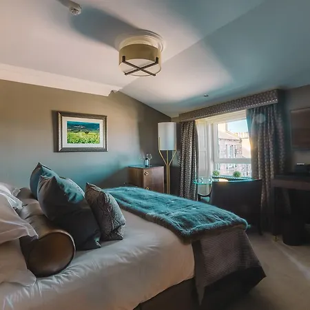 The Wine House 1821 B&B 4*