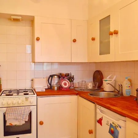 One Bedroom Meadowbank Sleeps 2 Apartment *