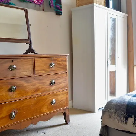 Central 4 Bedroom Flat * Edimburgo