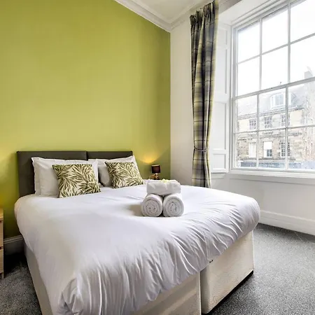 Altido Spacious And Stylish 4-bed Georgian Apartment Edinburgh