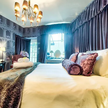 Luxury New Town 2bed *