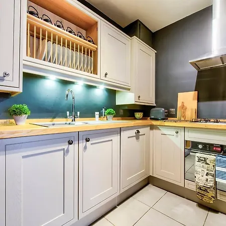 Apartment Luxury New Town 2bed Edinburgh