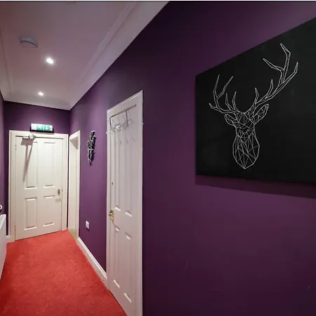 ロッジ ショザント ドラムドライヤン セントラル アパートホテル