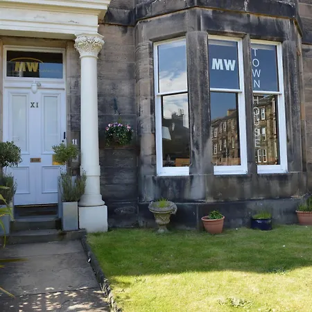 Mw Townhouse