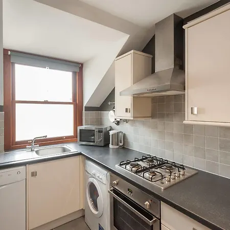 City Retreat Aparthotels 4*