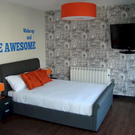 Code - The Loft, Hostel Edinburgh