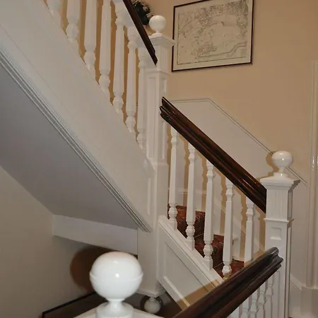 Ashdene House 4*