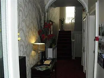 Edinburgh Central Rooms 3*