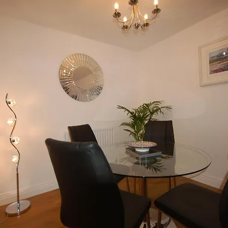 Apartment Brunswick Road Edinburgh