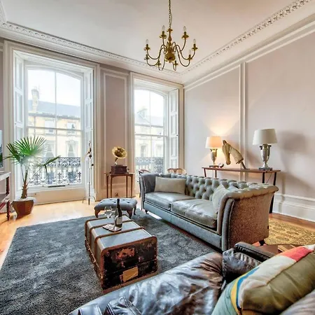 Luxury Designer West End 2 Bedroom Apt Edimburgo