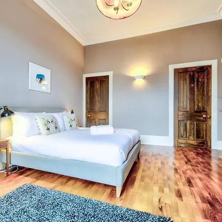 Apartamento Luxury Designer West End 2 Bedroom Apt Edimburgo