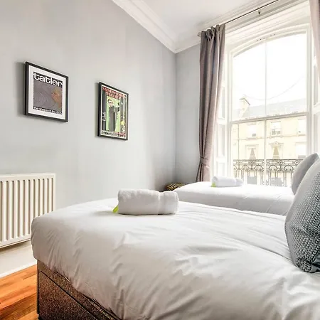 Luxury Designer West End 2 Bedroom Apt * Edimburgo