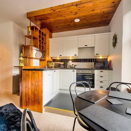 Guestready - In The Historic Grassmarket For 2 Guests *
