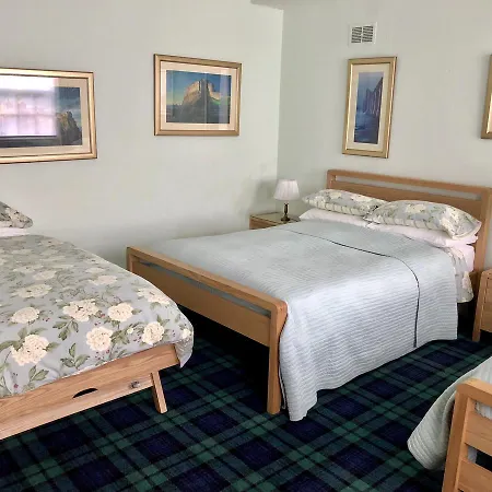 Guest house Garlands *