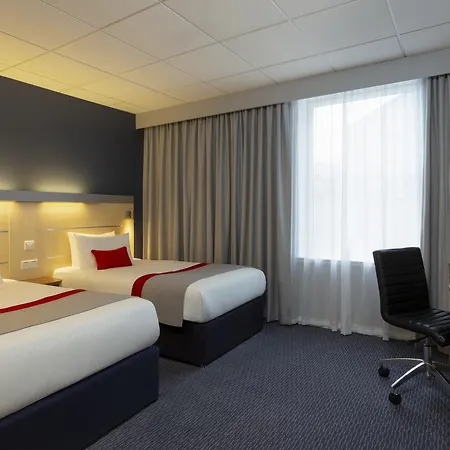 Express Centre By Ihg Hotel