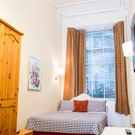 Lyncliff Bed & Breakfast
