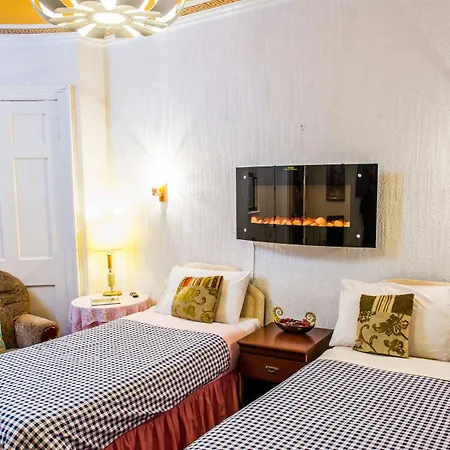 Lyncliff Bed & Breakfast