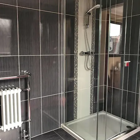 Cruachan Gasthuis Edinburgh