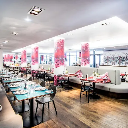 Radisson Collection Hotel, Royal Mile מלון