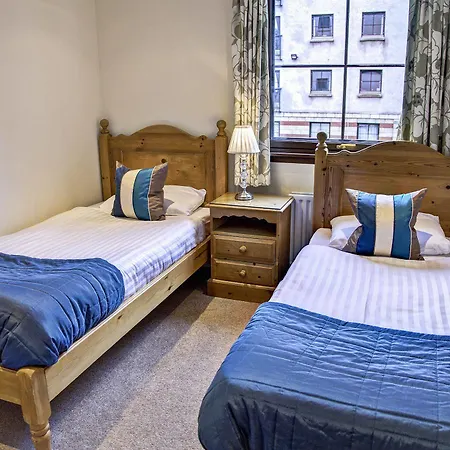 Fountain Court - Grove 4*