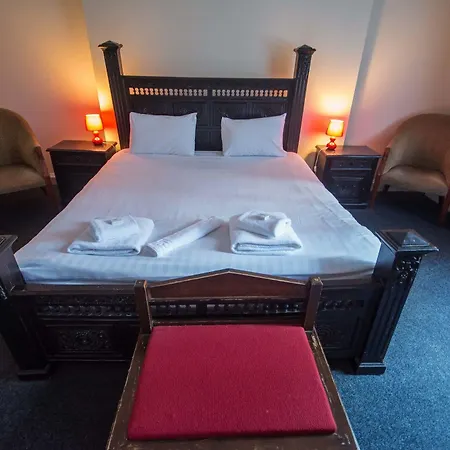 York House Bed & Breakfast 2*