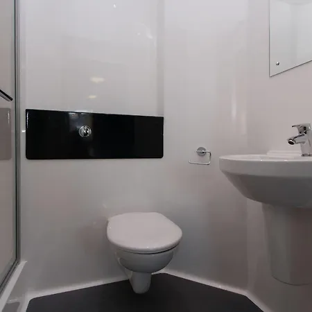 Destiny Student - Holyrood Apartment *