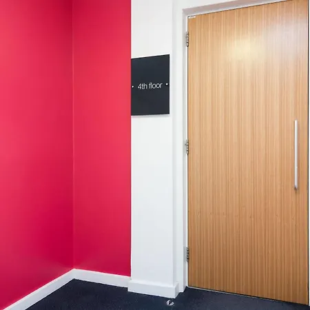 Apartment Mcdonald Road