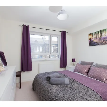 Bright, Contemporary Flat With Parking! Διαμέρισμα Εδιμβούργο
