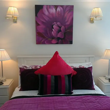 Aaran Guest house 4*