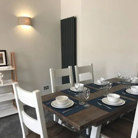 Spacious Central 2 Bedroom إدنبرة