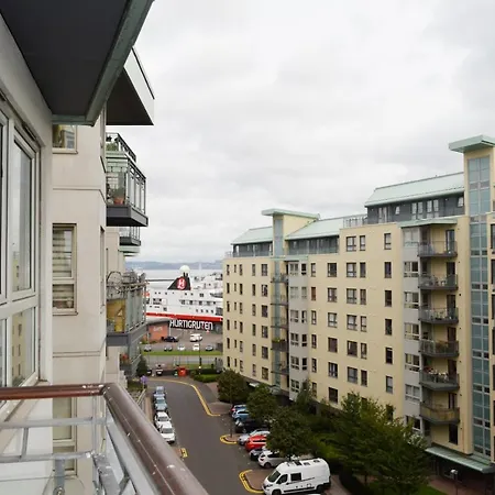 Modern 1 Bedroom With Balcony * Edinburgh