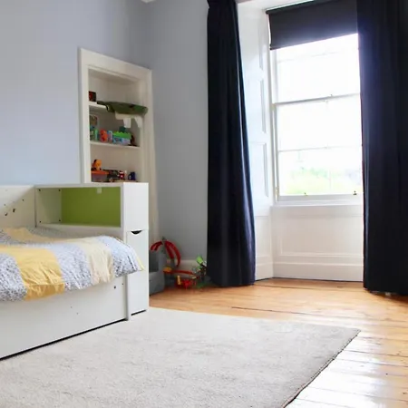 Apartamento Large 3 Bedroom In Canonmills