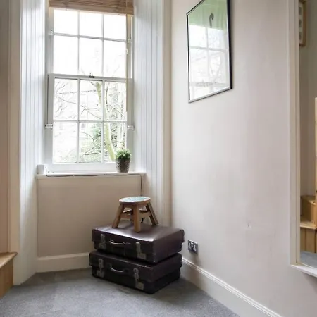Apartment Stylish And Homey 1 Bedroom In Vibrant Tollcross *