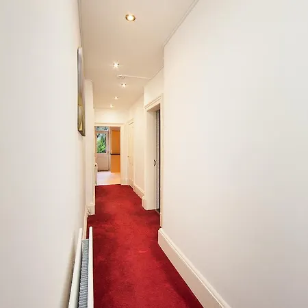 Piries Hotel