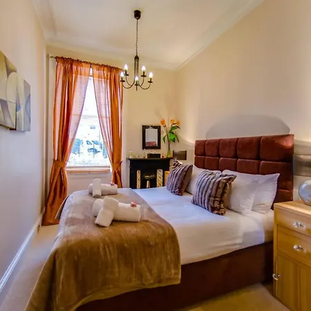 Appartement Joivy Spacious Next To The Meadows Édimbourg