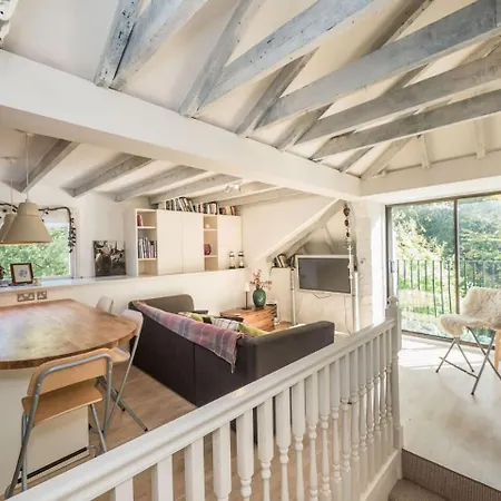 Bright Free Parking- Sleeps 4 公寓 *