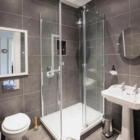 Apartment Palmerston Place Luxury City Centre Apt With Private Parking *