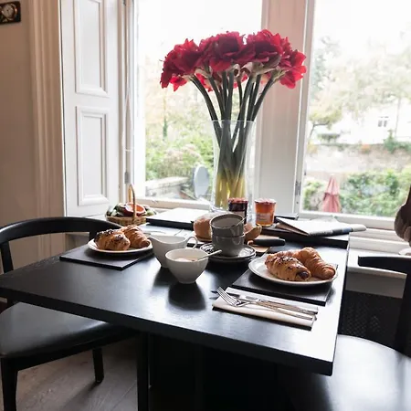 Palmerston Place Luxury City Centre Apt With Private Parking *