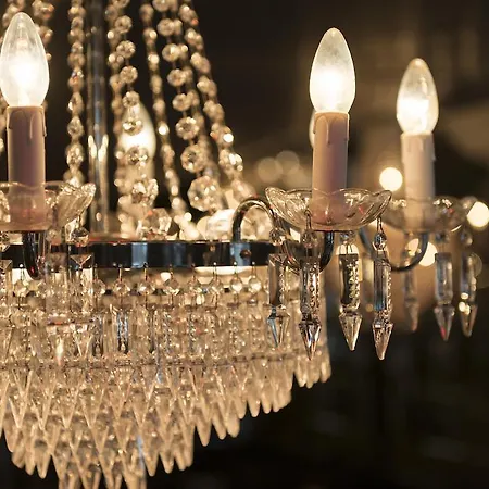 Angels Share 4* Edinburgh