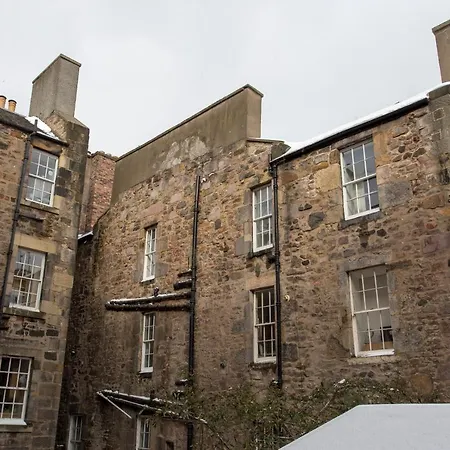 Royal Mile *