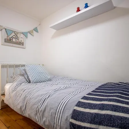 2 Bedroom In Georgian New Town Appartement *