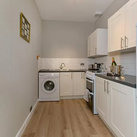 Beautiful New Town 2 Bed * Edinburgh