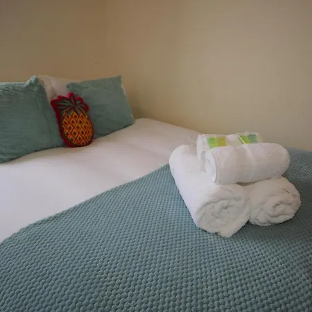 Διαμέρισμα Budget Multi 5 Bedroom