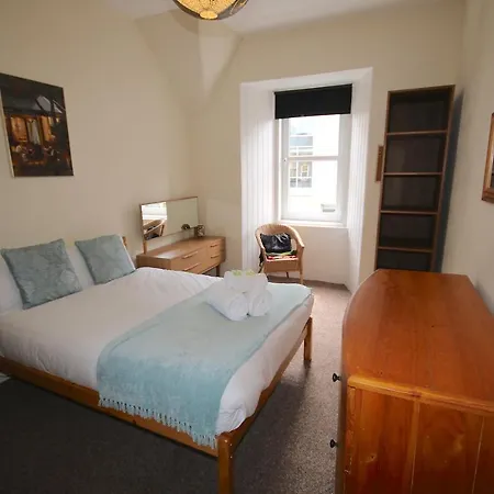 Budget Multi 5 Bedroom Διαμέρισμα Εδιμβούργο