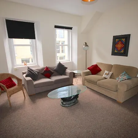 Διαμέρισμα Budget Multi 5 Bedroom *