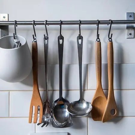 Joivy Bright 1 Bed Flat, Close To Princess Street